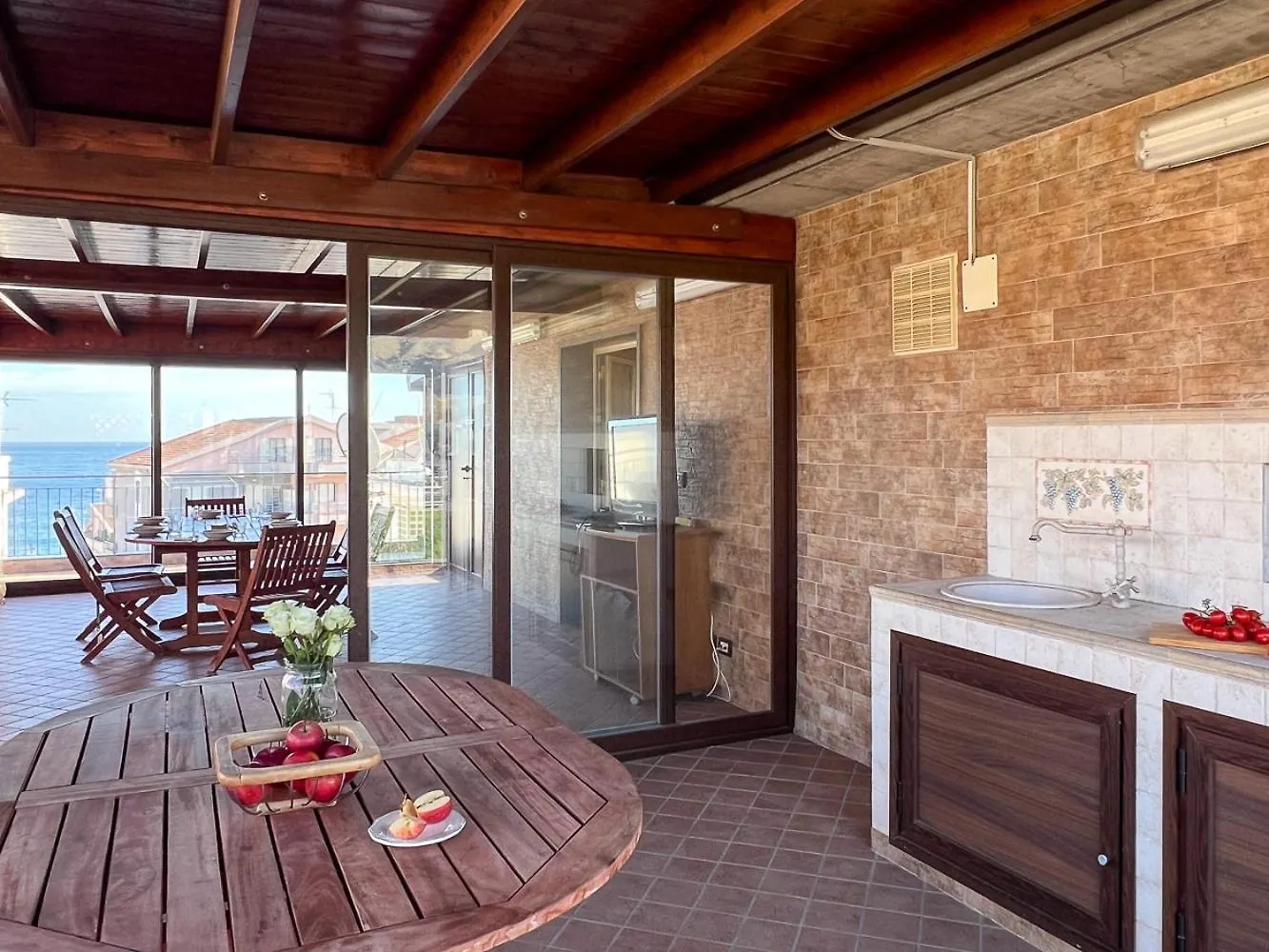 Beach House Roccalumera